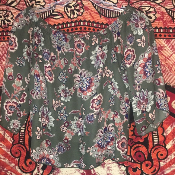 Off the shoulder blouse | S - Picture 1 of 2